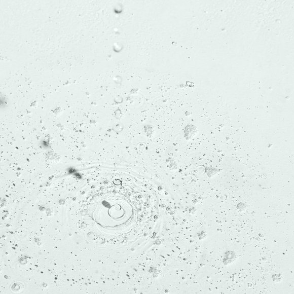 CLEAR CELL clarifying salicylic tonic - Picture 3 of 3